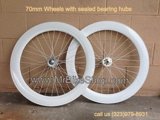 white wheels bike