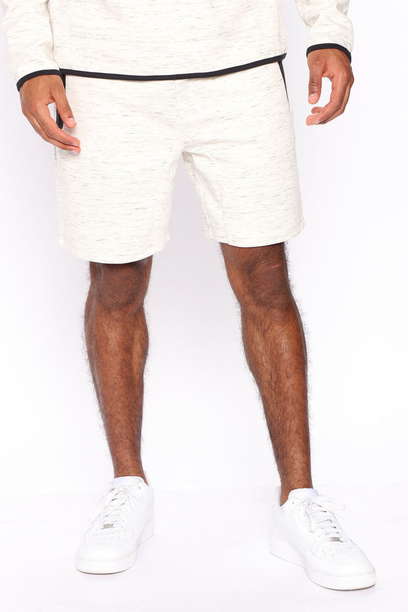 mens fleece shorts with pockets