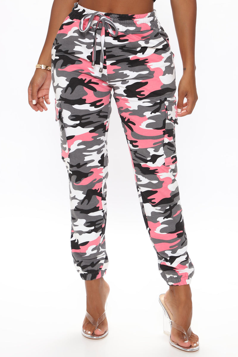 cargo pants pink camo