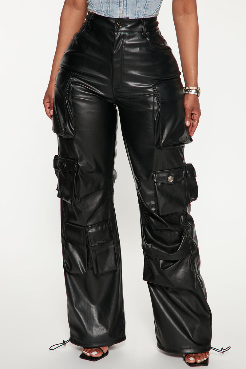 Something About You Faux Leather Cargo Pant 32 Black