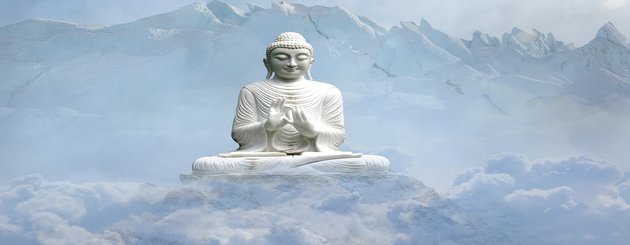 statue de bouddha en pleine méditation