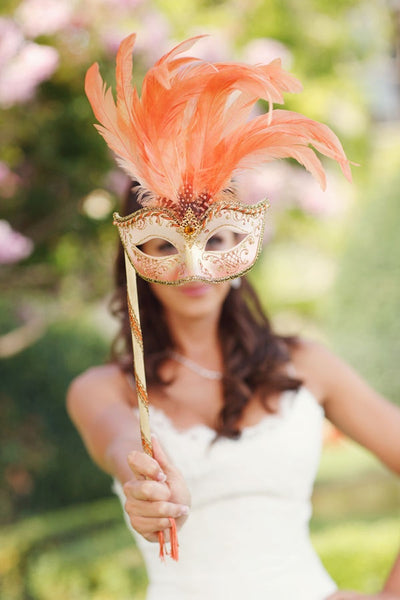 Feather mask for favors