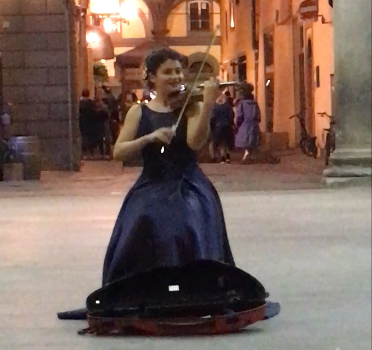 Woman playing violin in Florence