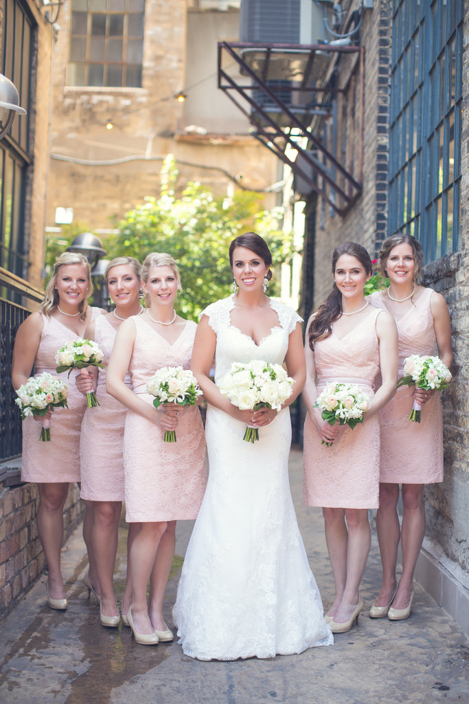 Short lace bridesmaid dresses in blush pink | 11 Pin-Worthy Bridal Parties | Poly Mendes Photography | Kennedy Blue