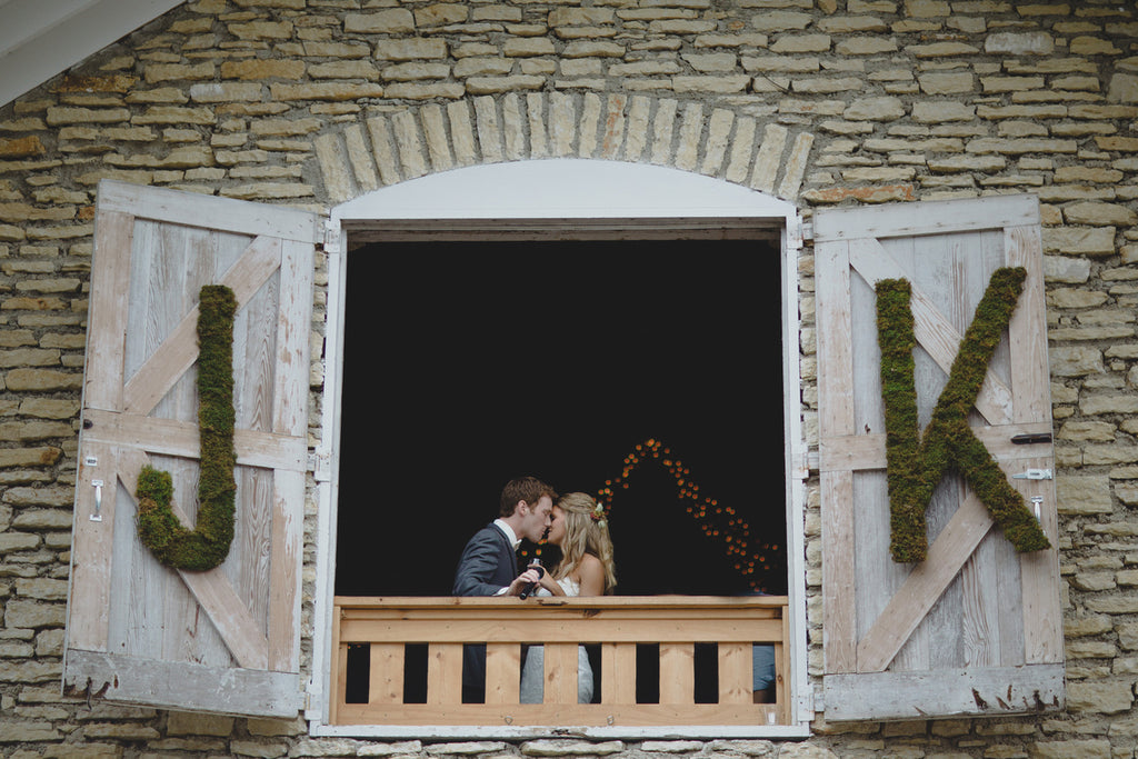 Mayowood Stone Barn Wedding | A Barn Wedding So Gorgeous, You Have to See It to Believe It | www.KennedyBlue.com 