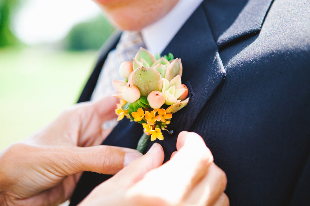 An Outdoor Wedding That’s Simply Charming | Kennedy Blue