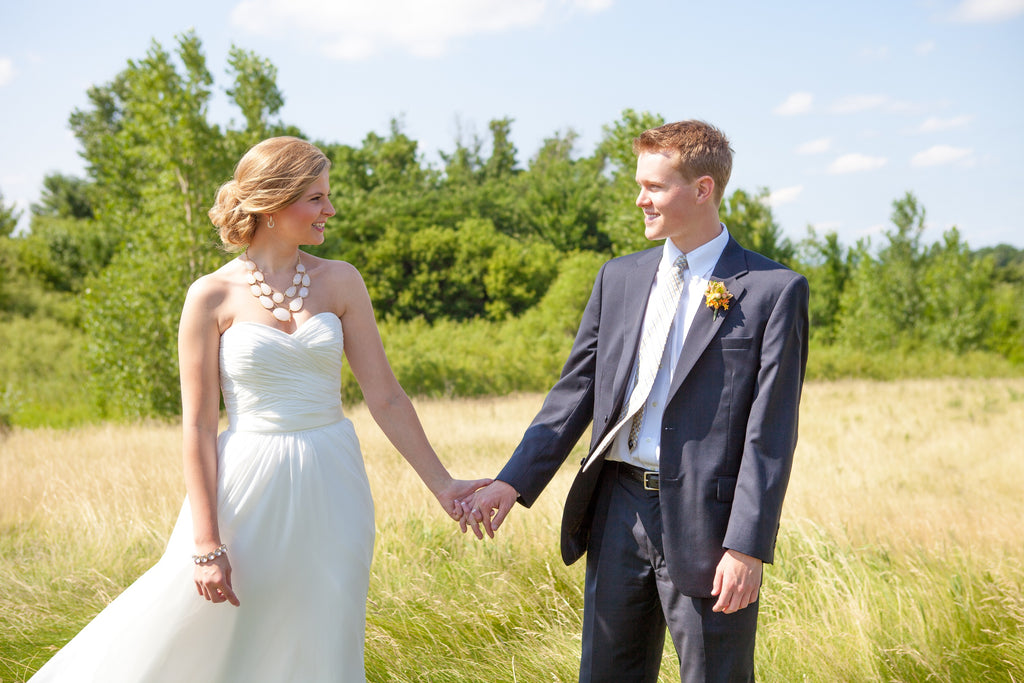 An Outdoor Wedding That’s Simply Charming | Kennedy Blue