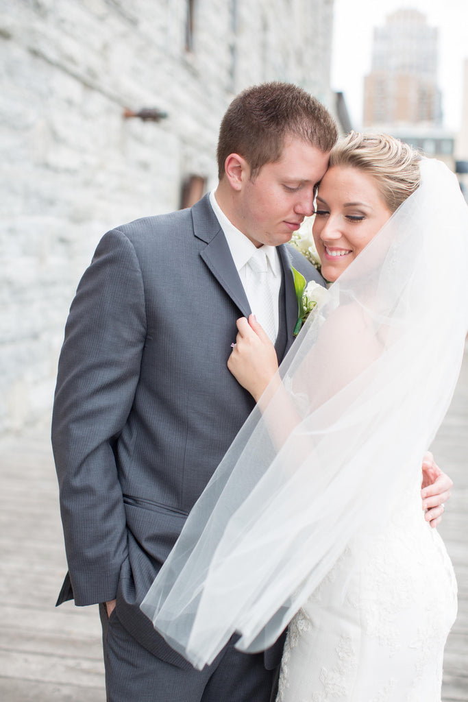 Liz looked stunning in her fit and flare lace wedding dress! | A Romantic Jewel-Tone Wedding