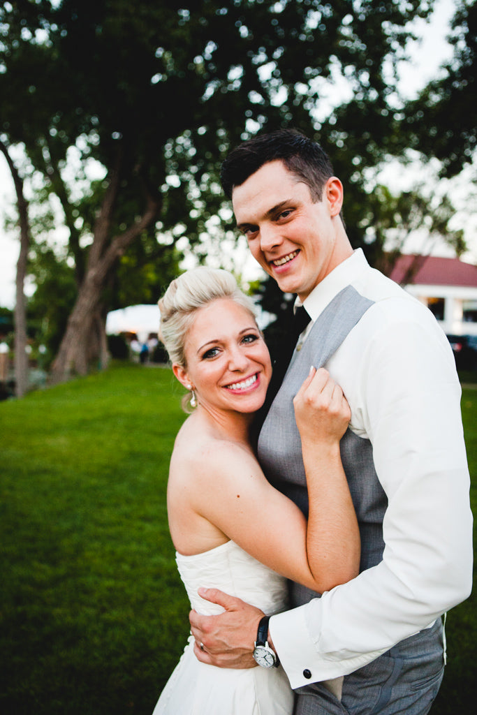 See the stunning lakeside wedding here! | A Simple Wedding Dress for a Lakeside Ceremony