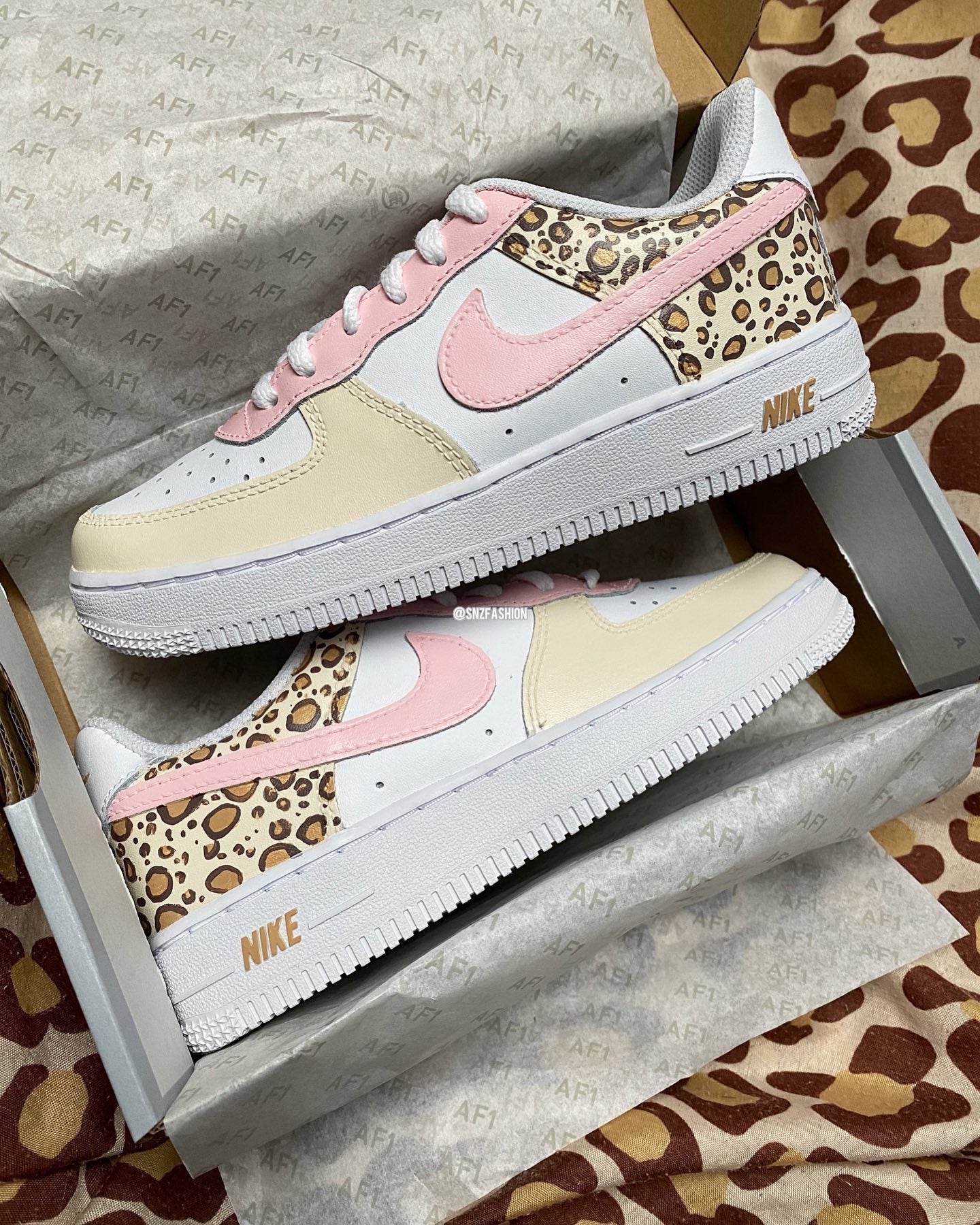 nike pink leopard print trainers