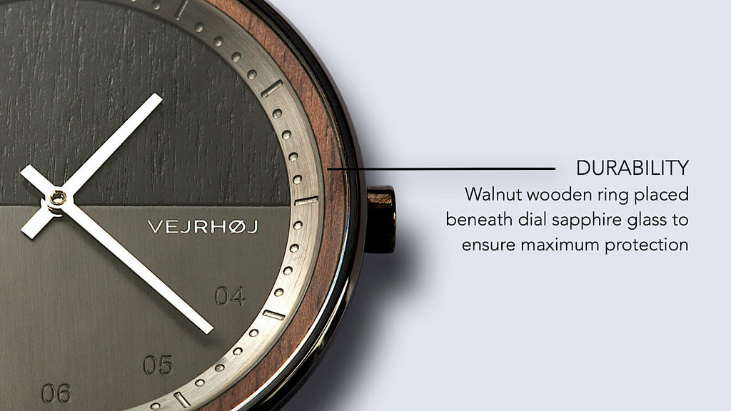wooden watch  - close up - VEJRHØJ