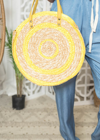 Yellow Straw Handbag perfect for those Beach Days. 