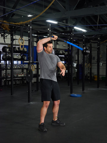 single arm mace 360 for core and shoulder strength