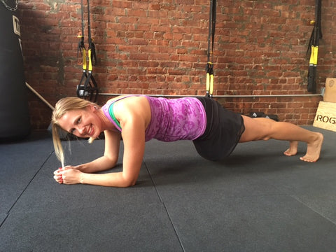 Angie Knudson NYC trainer showing the proper plank