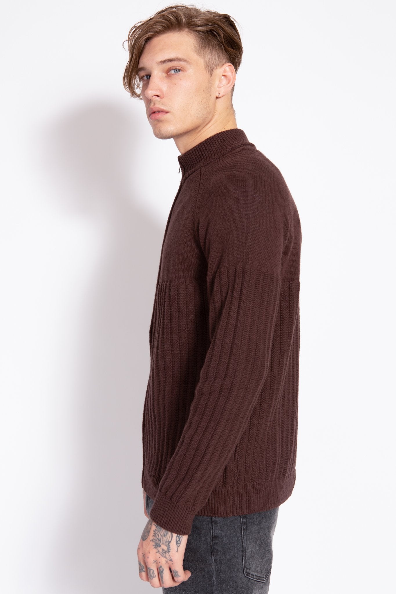 HH M ZipUp Sweater