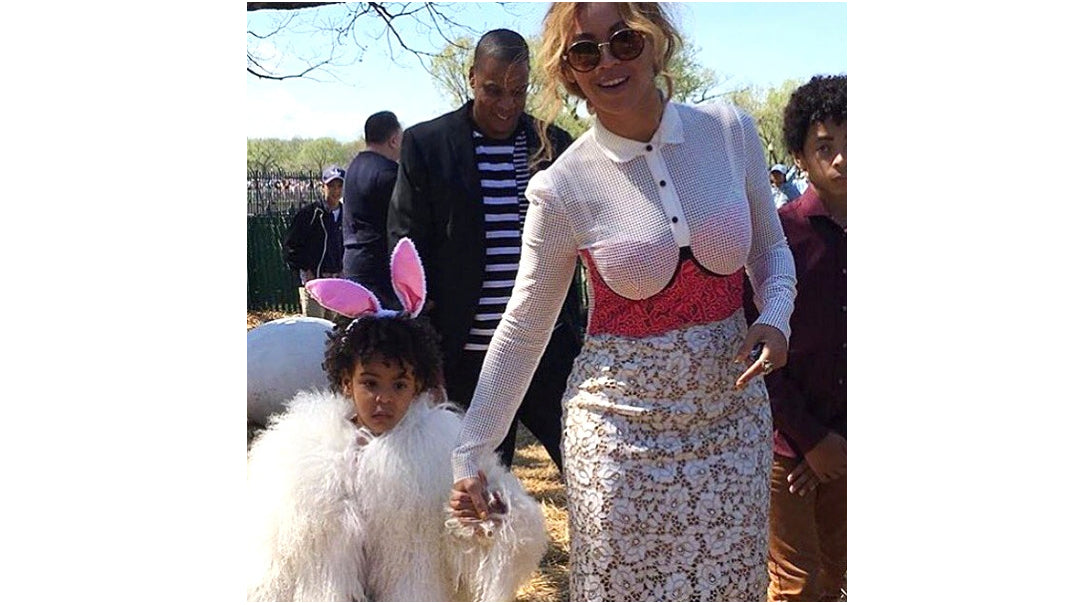 Beyonce with daughter blue ivy at the whitehouse