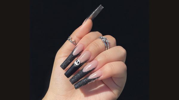 black halloween nails