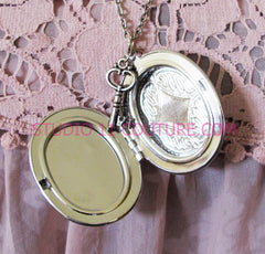 FREE SHIPPING Large Silver Plated Locket Necklace Alice in Wonderland Reverse Backwards Clock Watch Face ALICE5.3