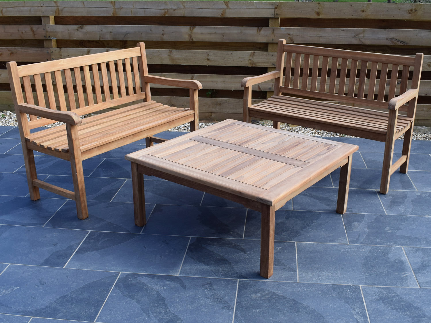 cocktail table with 4 benches