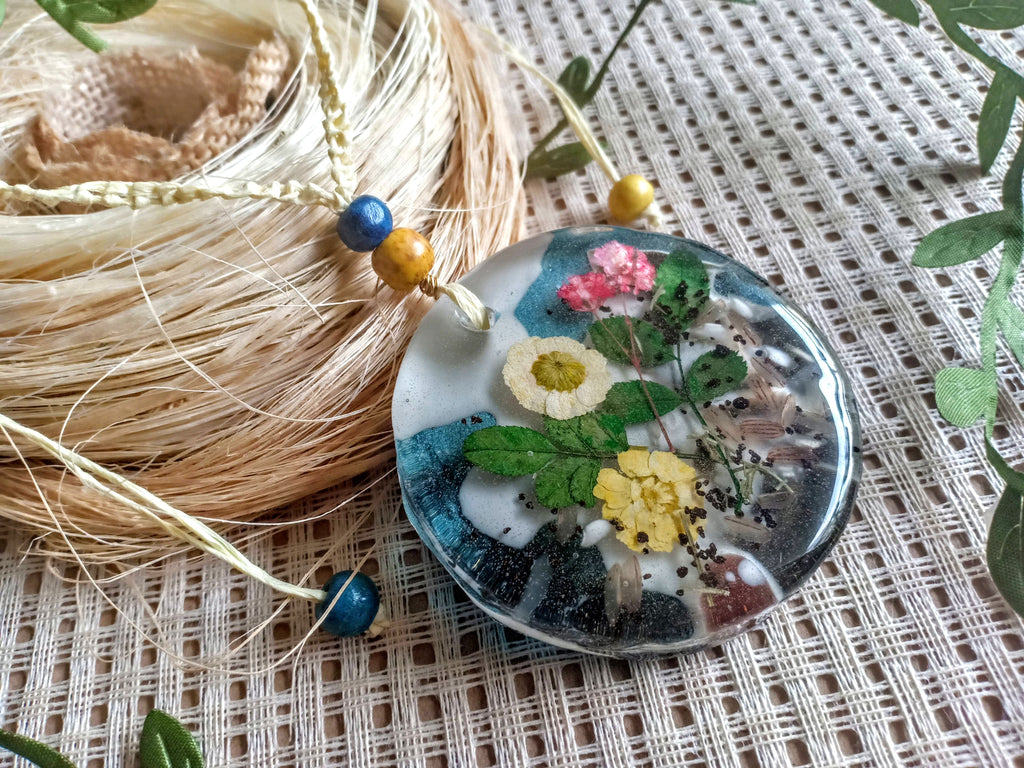 Strolling Through the Lush Meadows - Flower & Spice pendant necklace Collection neckpiece