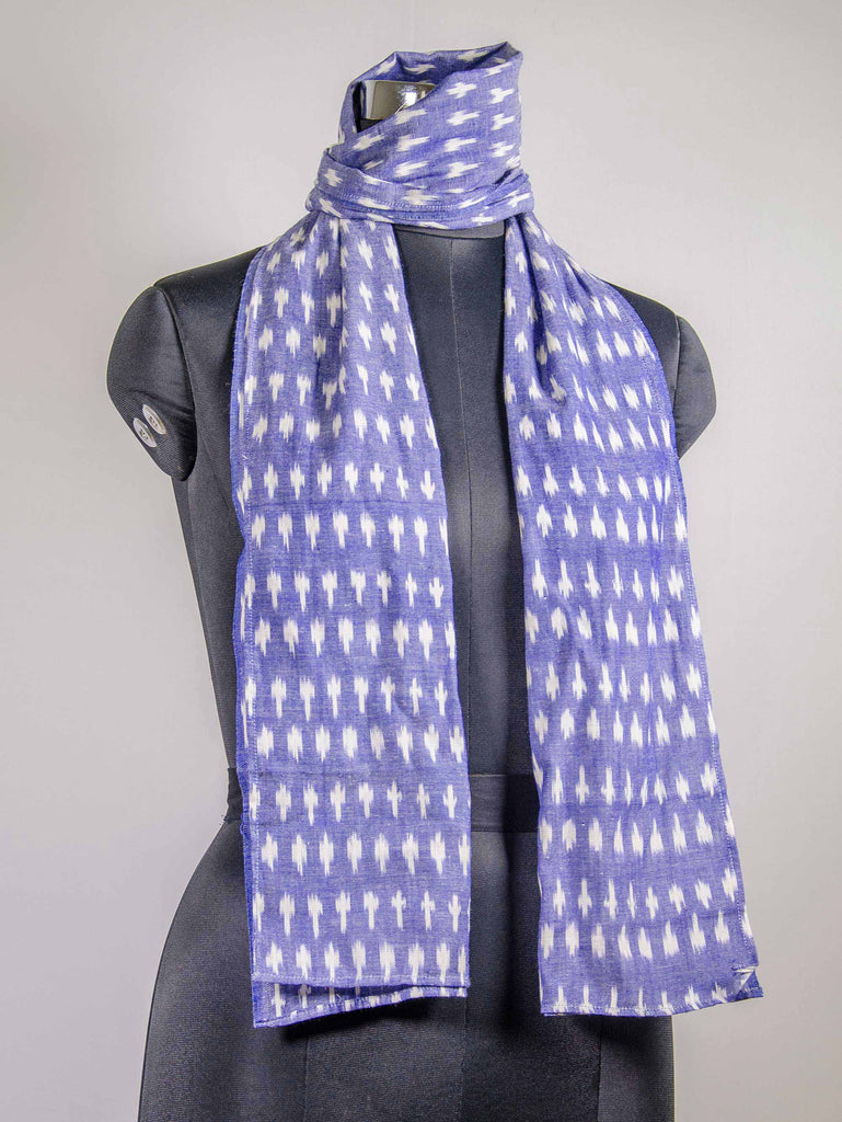 Handloom ikat scarf in Indigo and White