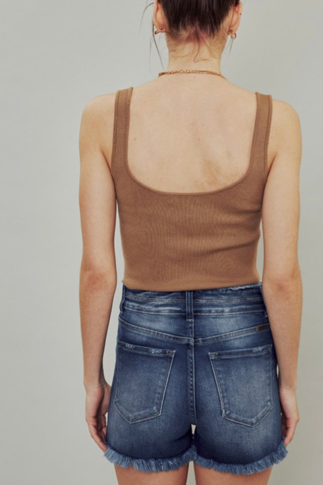 CRUZ HIRISE DOUBLE BUTTON RAW HEM SHORTS