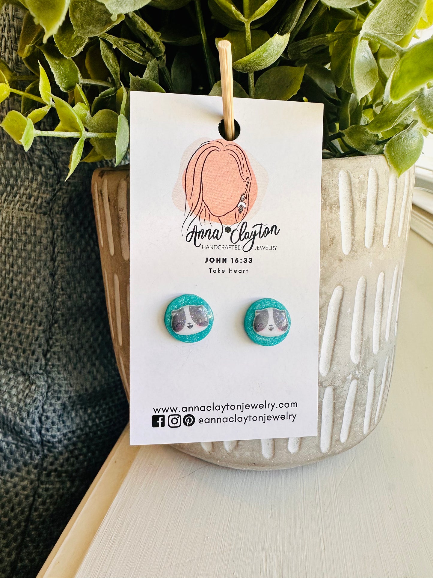 Kitty Studs