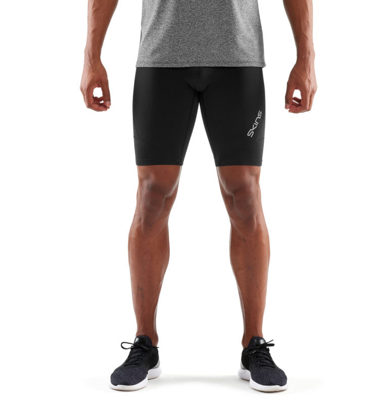 SKINS COMPRESSION DNAMIC MENS 1/2 BLACK/SILVER – Power Sports Singapore