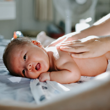 parent using aloe vera benefits on baby