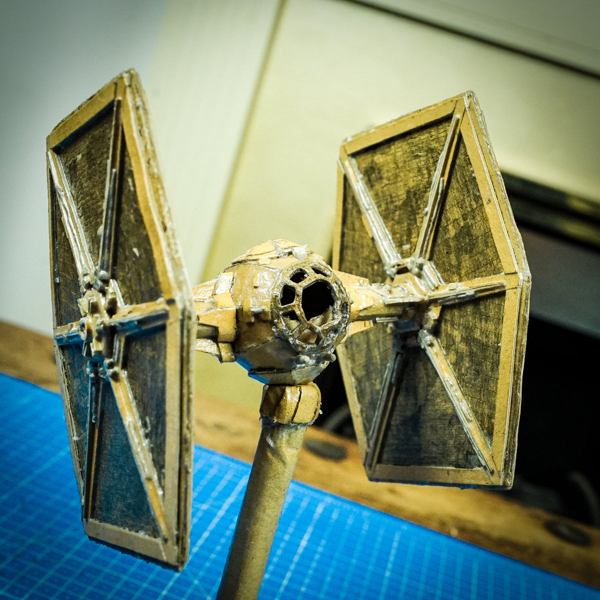 tie-fighter-downloadable-templates-epic-cardboard-props