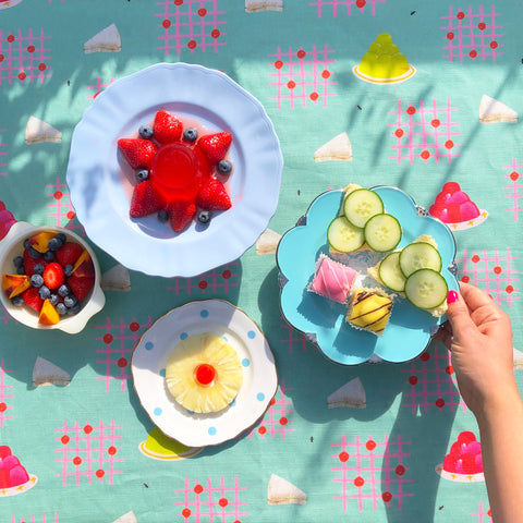 vintage-tea-party-jelly-tablecloth