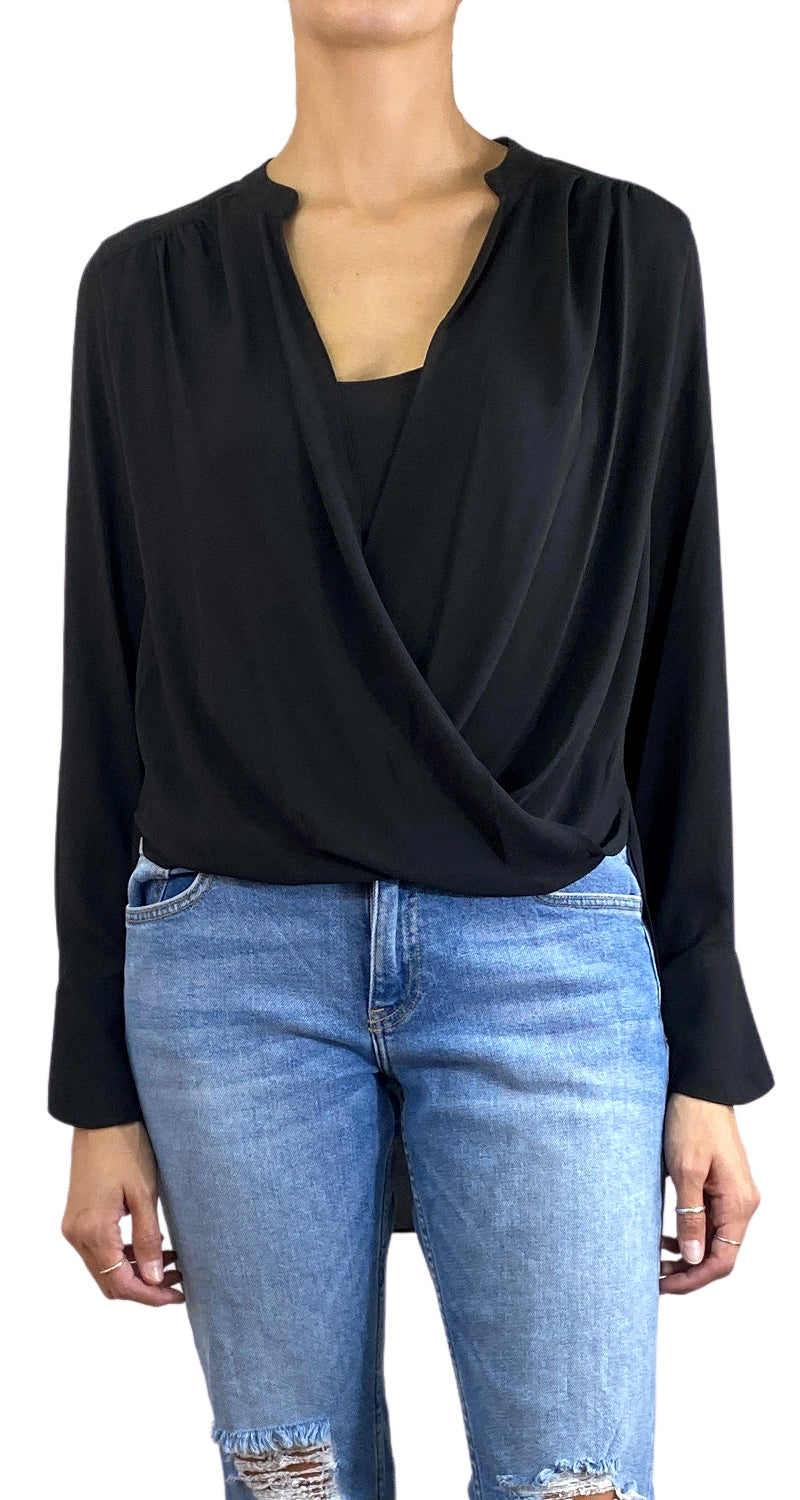 Blusa Negra Cruzada BCBG – People