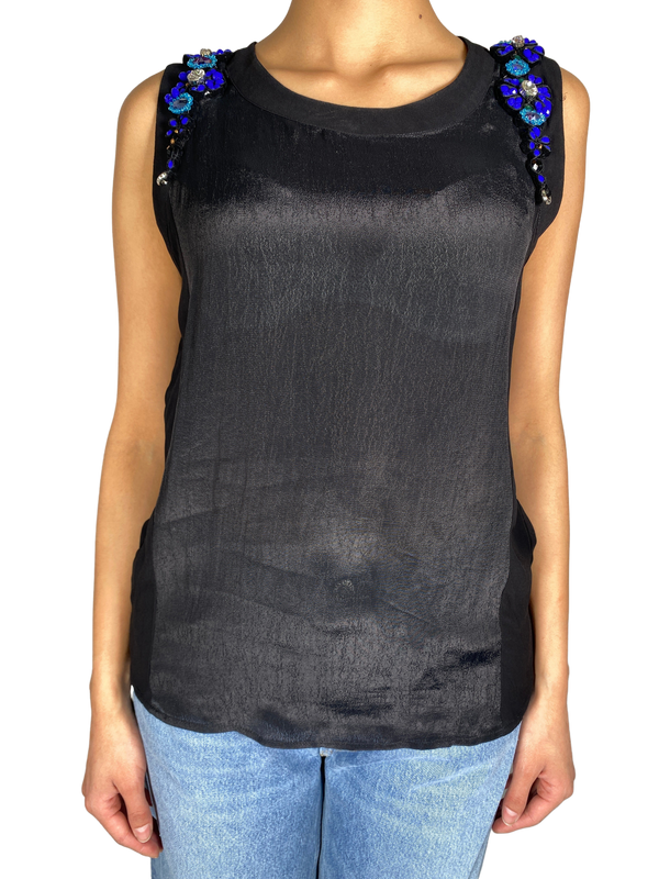 Blusa Negra Aplicaciones