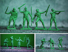 Oliver Japanese WWII Plastic Toy Soldiers in Medium Green - 12 Toy Soldiers