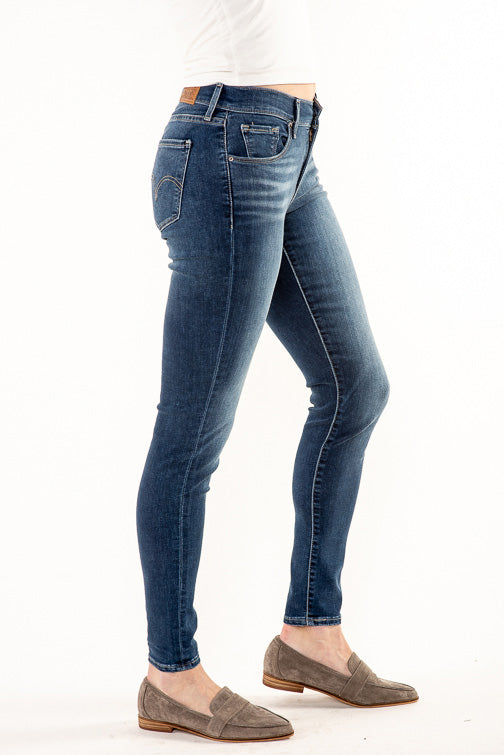 curvy skinny jeans levis