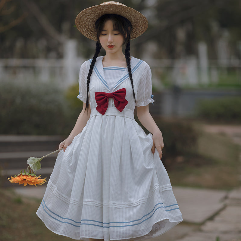 白いセーラー服ワンピースのコスプレ - 同人誌