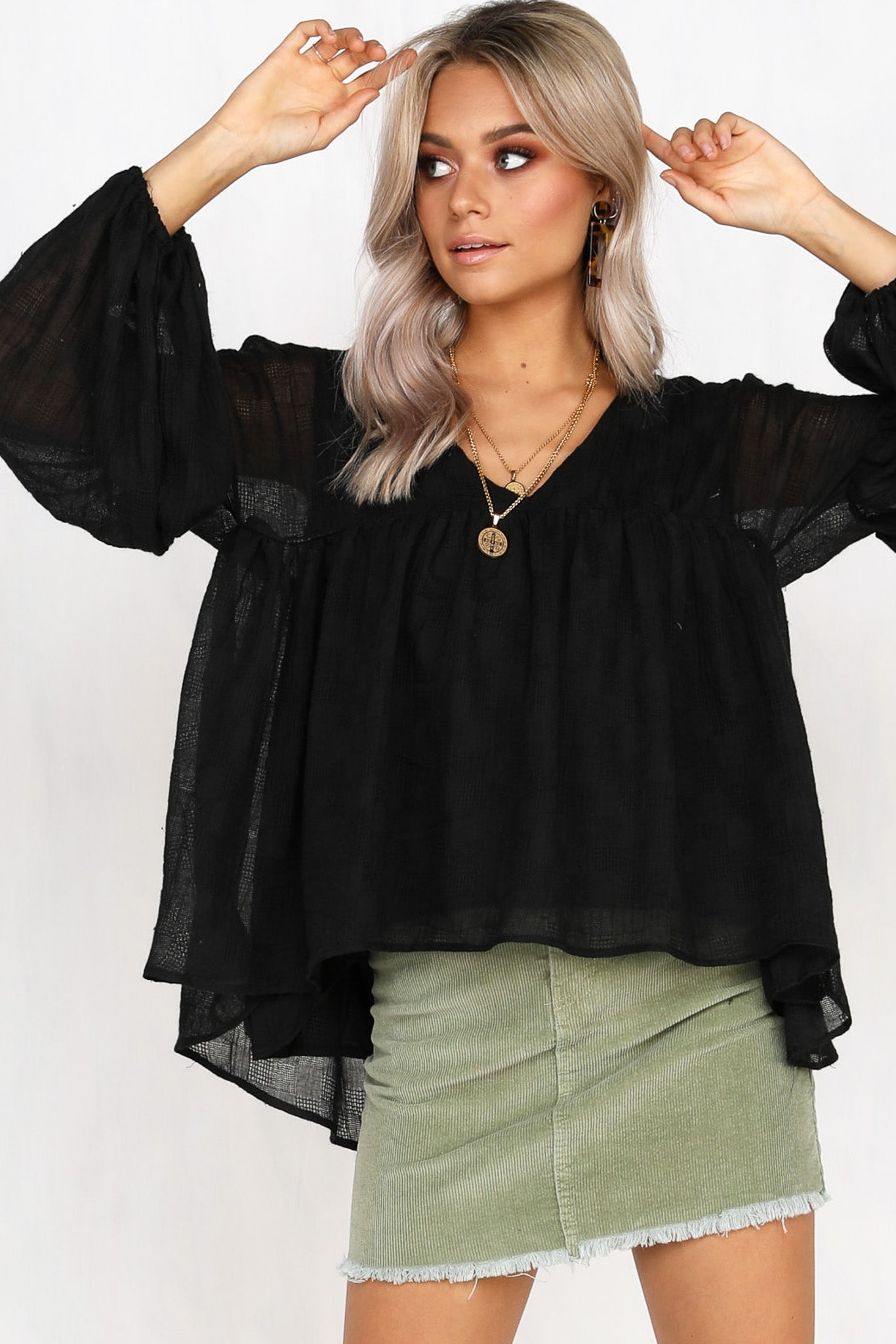 Hearts Pounding Top (Black)