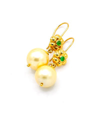 Elegant 18K Solid Yellow Gold Golden South Sea Cultured Off-Round Pearl Earrings "Green Flower" Elegant 18K Solid Yellow Gold Golden South Sea Cultured Off-Round Pearl Earrings "Green Flower"