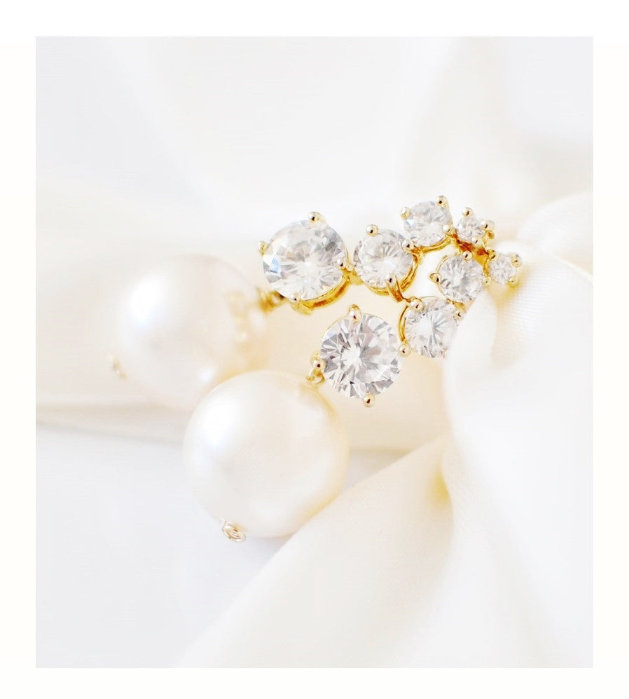 Holiday! Cute and Sparkle Pearls Earrings - Handmade Jewelry - Renate Exclusive - 1 Product Image