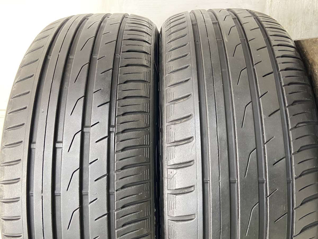 トーヨータイヤPROXES CF2 SUV 215/50/R18 2本セット新品-