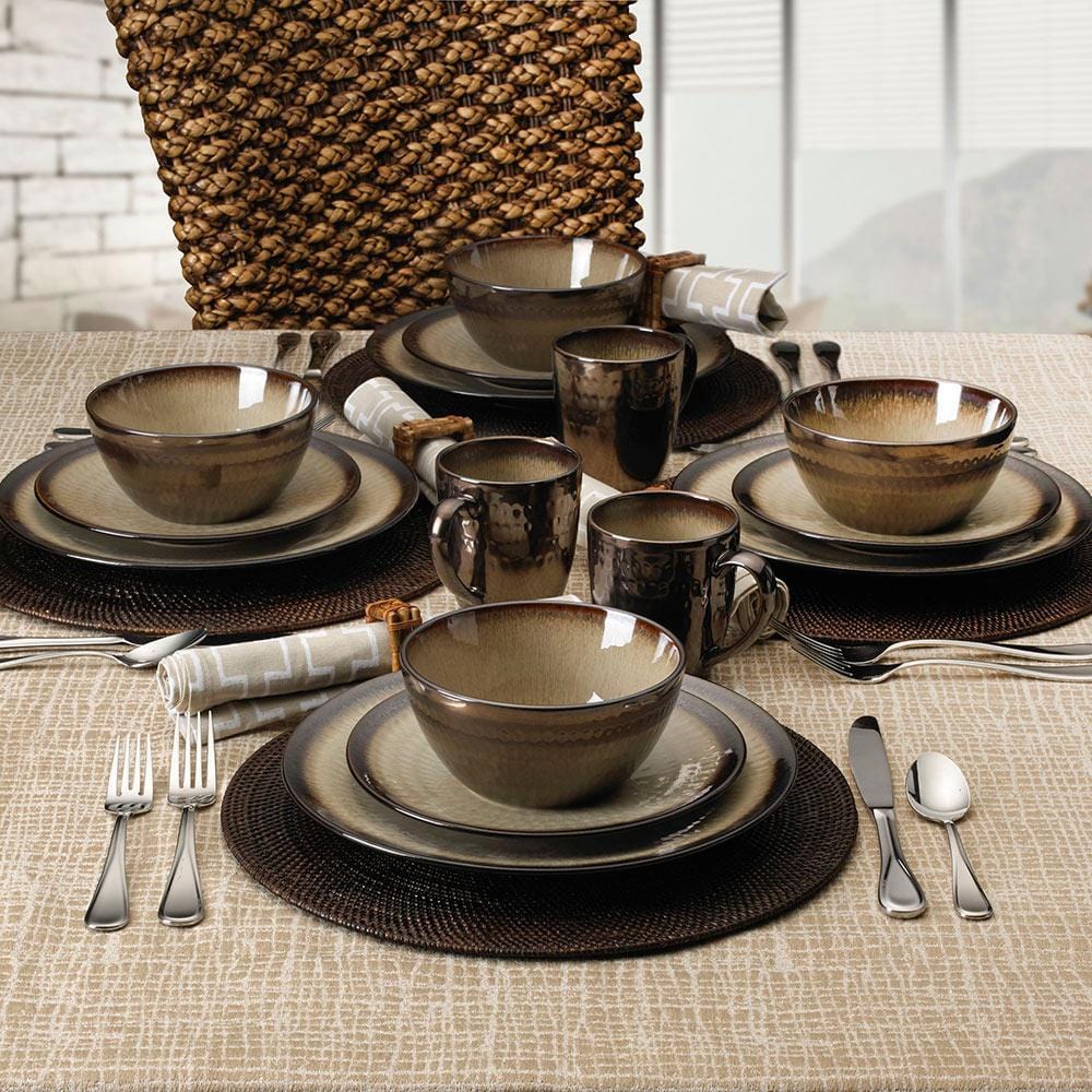 Anastasia Cream 16 Piece Dinnerware Set, Service for 4 – Pfaltzgraff