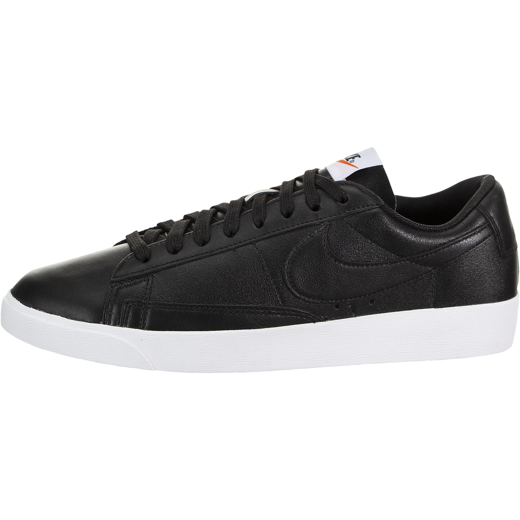 nike wmns blazer low le