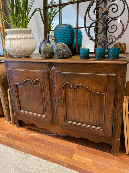 Buffet 2 door 18thC L139