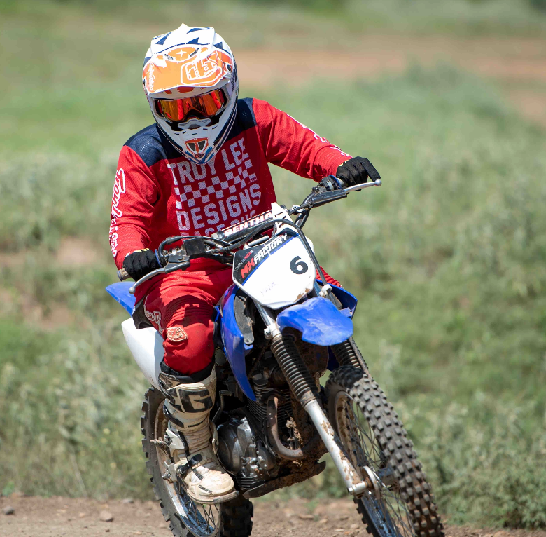 dirt bike rental and track near me