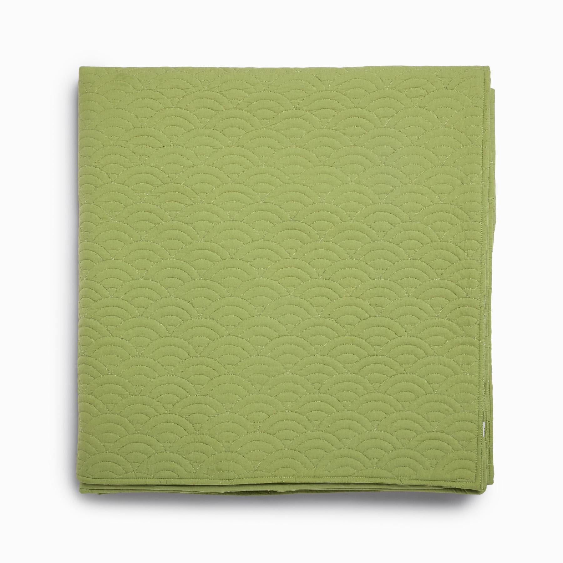 

Fern Scallop Quilted Bedcover, Green