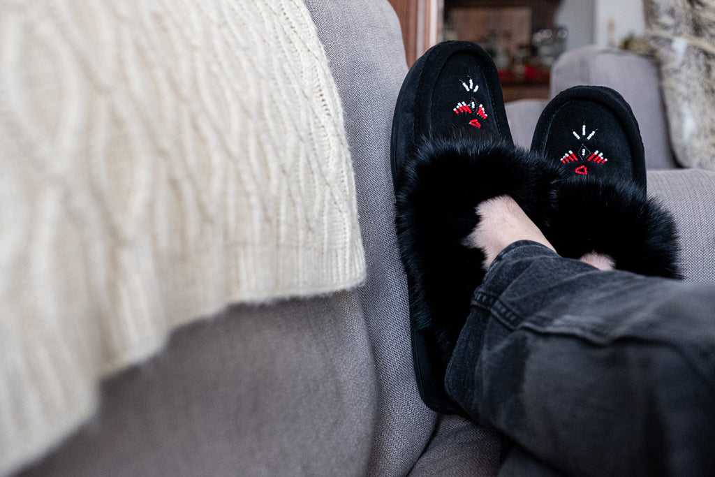 men's rabbit fur beaded moccasin slippers black