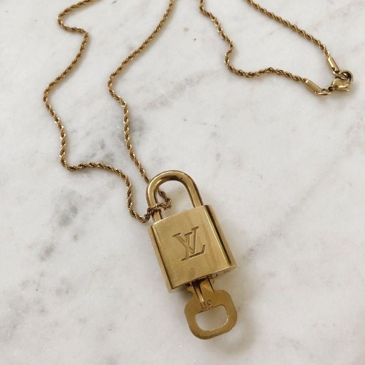 Paris LV Lock Chain – KISMET