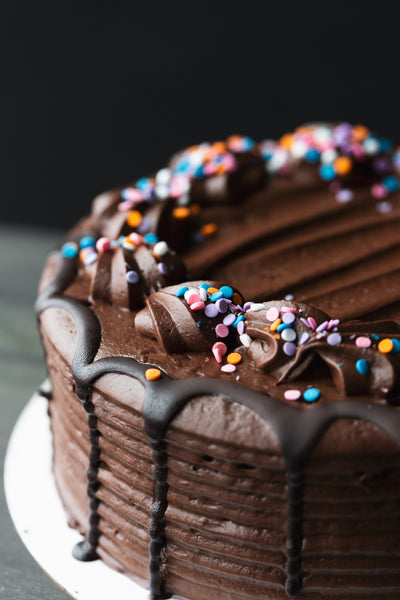 large round decorated chocolate cake