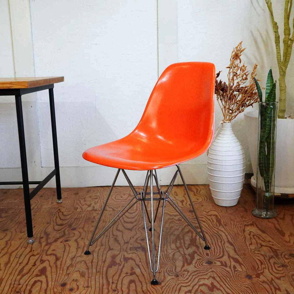 2021年製造 イームズ ファイバーグラスサイドチェア Eames Molded