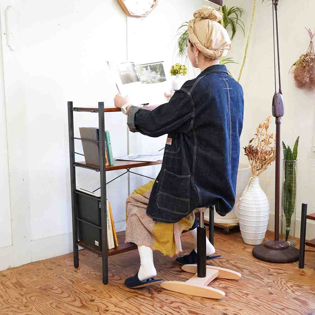ウレタン樹脂塗装腰痛椅子 バランス シナジー ラウンド (織柄ブラウン )